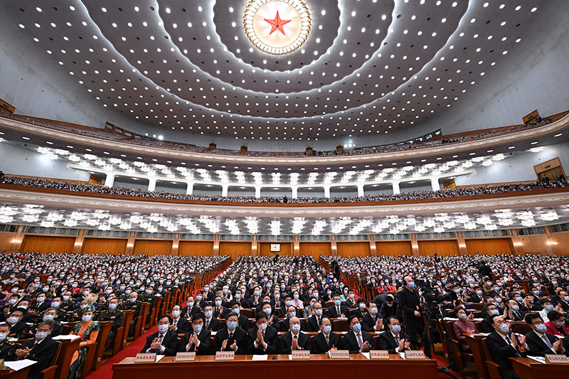 3月8日，十三届全国人大五次会议在北京人民大会堂举行第二次全体会议。新华社记者 申宏 摄